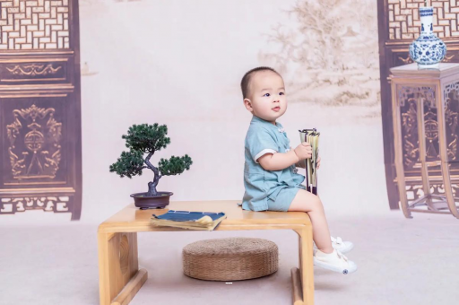 六安蜡笔小新美伢怀孕